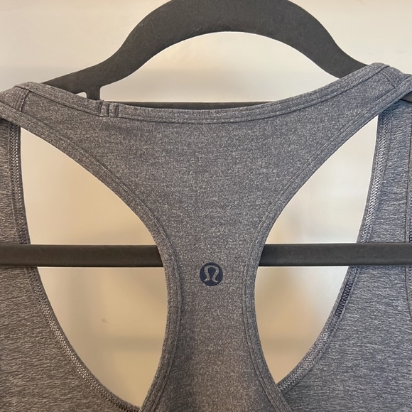 Lululemon Reversible Grey Tanktop - Picture 3 of 4